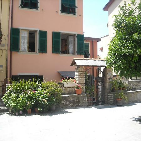 Casa De Batte Apartment Riomaggiore Exterior photo